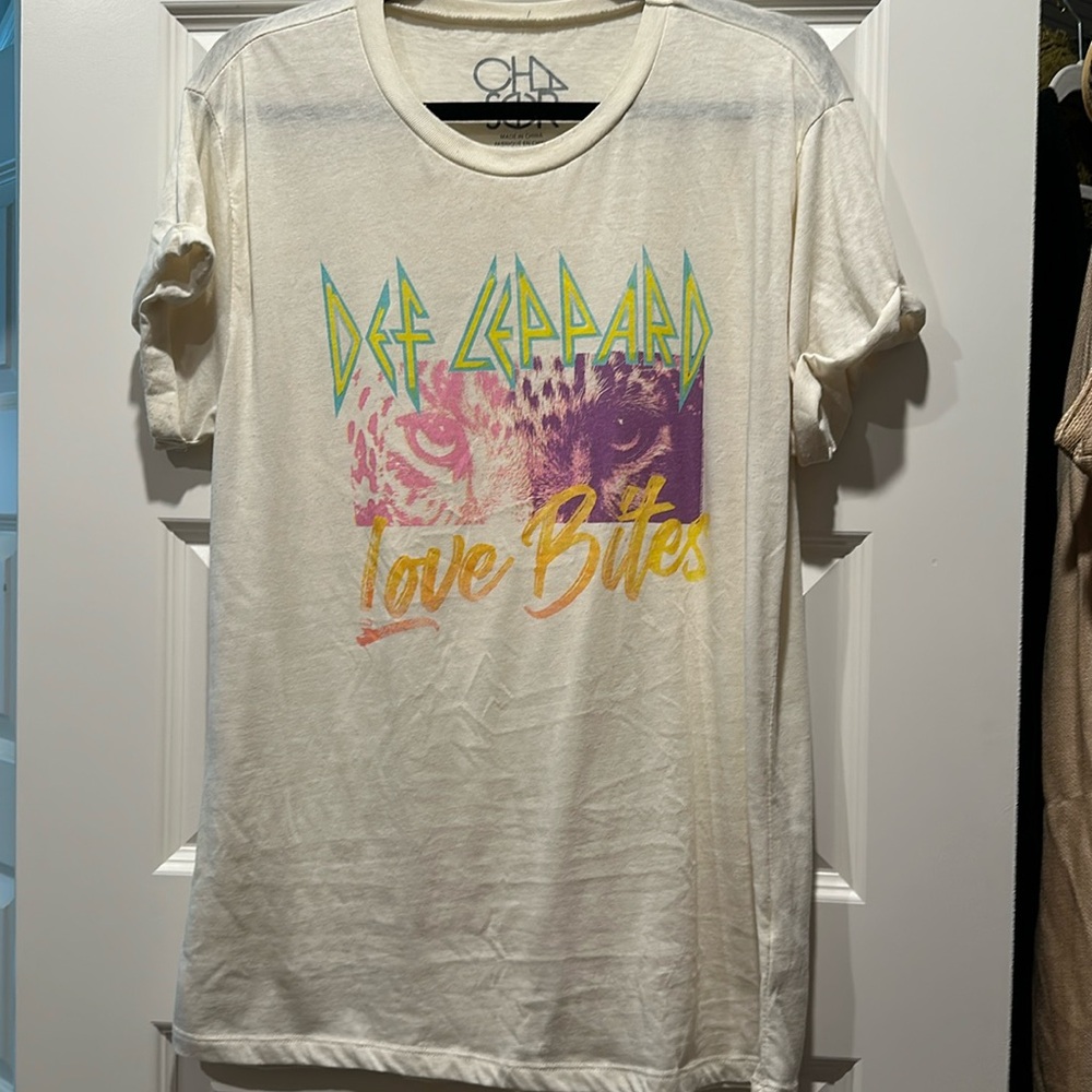 Chaser brand graphic t